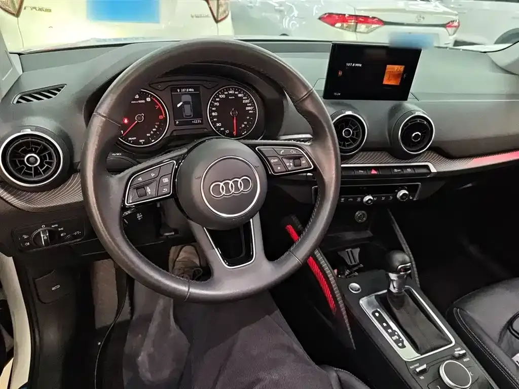 Audi Q2L 2021 из CN, фото 5
