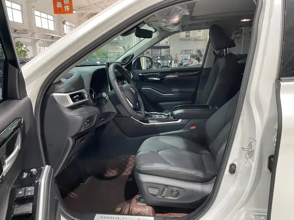 Toyota Highlander 2024 из CN, фото 3