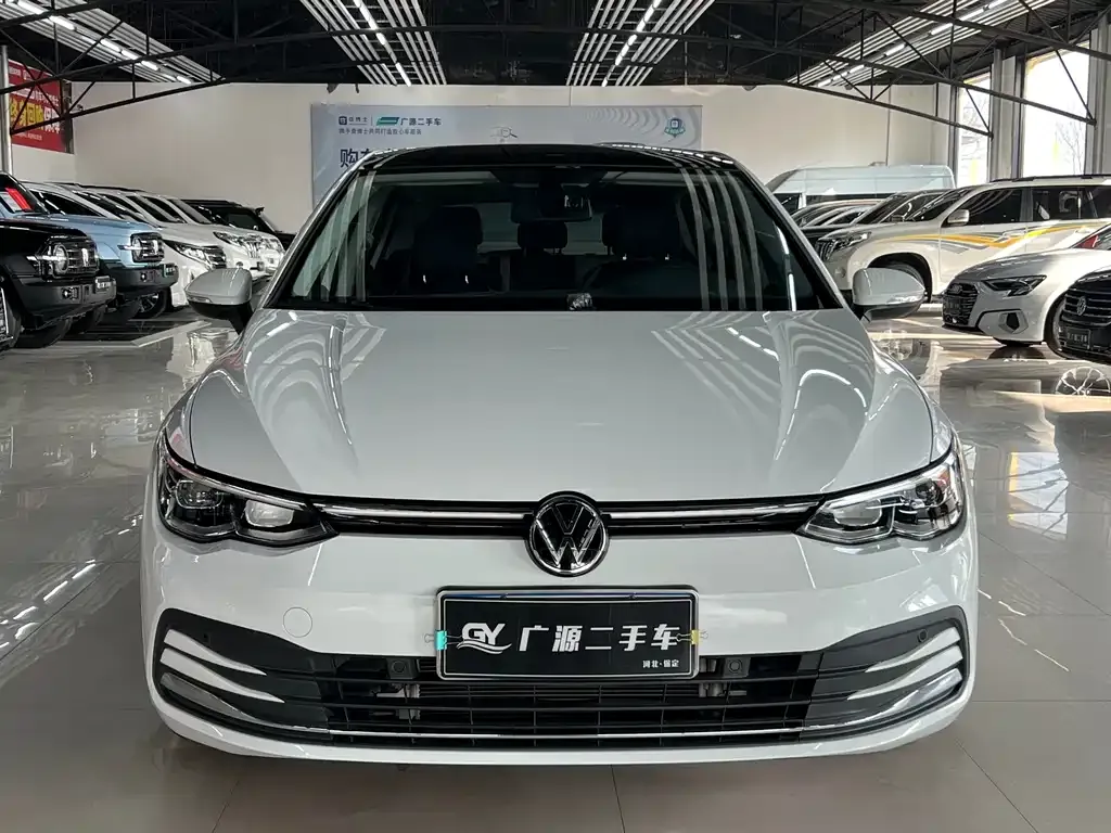 Volkswagen Golf 2022 из CN, фото 2