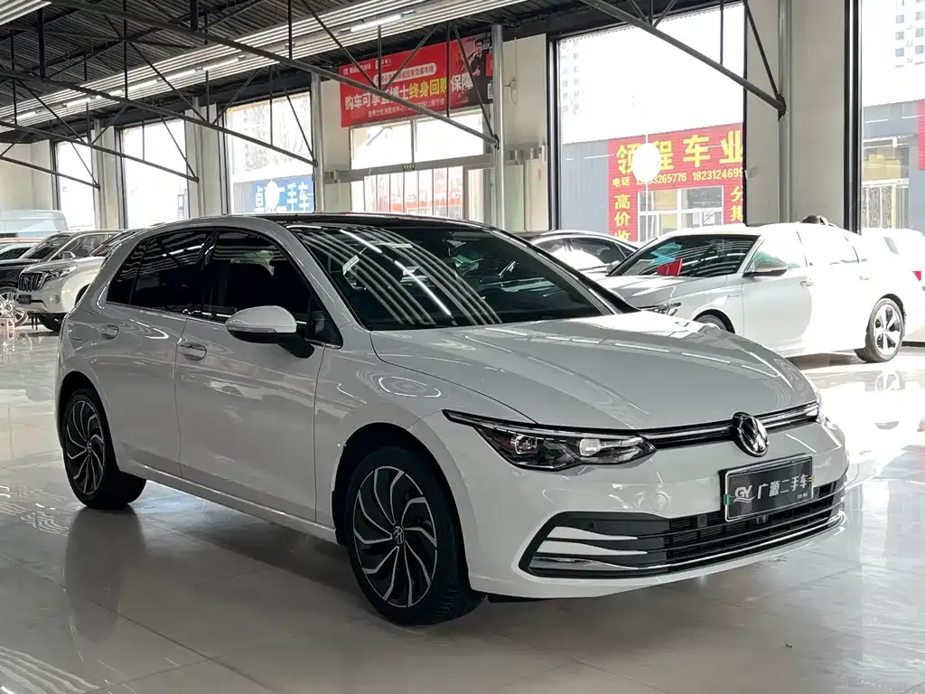Volkswagen Golf 2022 из CN, фото 3