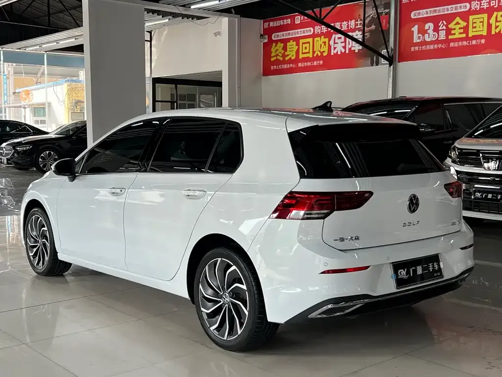 Volkswagen Golf 2022 из CN, фото 6