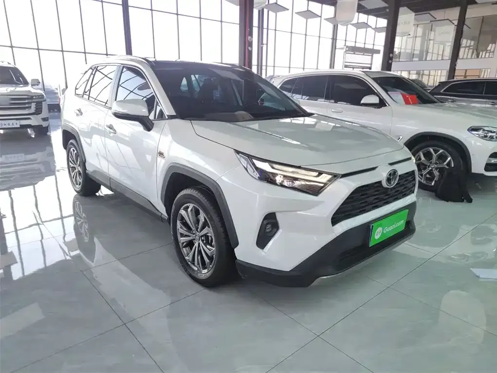 Toyota RAV4 2023 из CN, фото 8