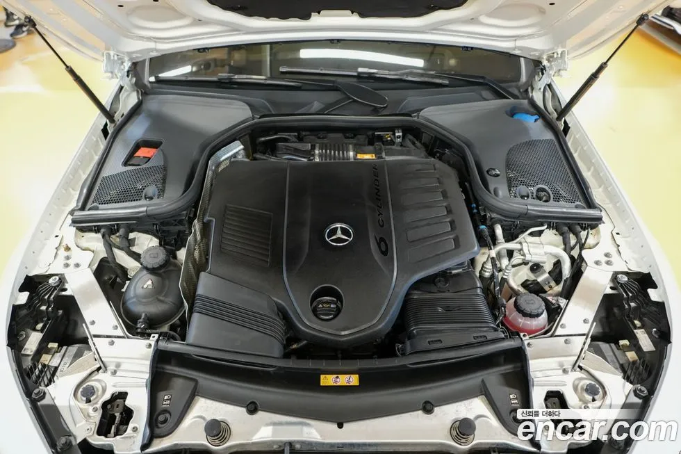 Mercedes-Benz CLS-Class — фото 10