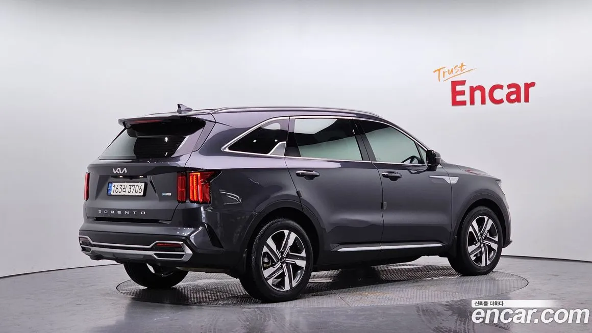 Kia Sorento — фото 4