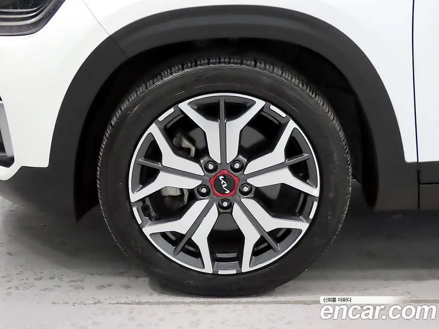 Kia Seltos 2023 из KR, фото 3