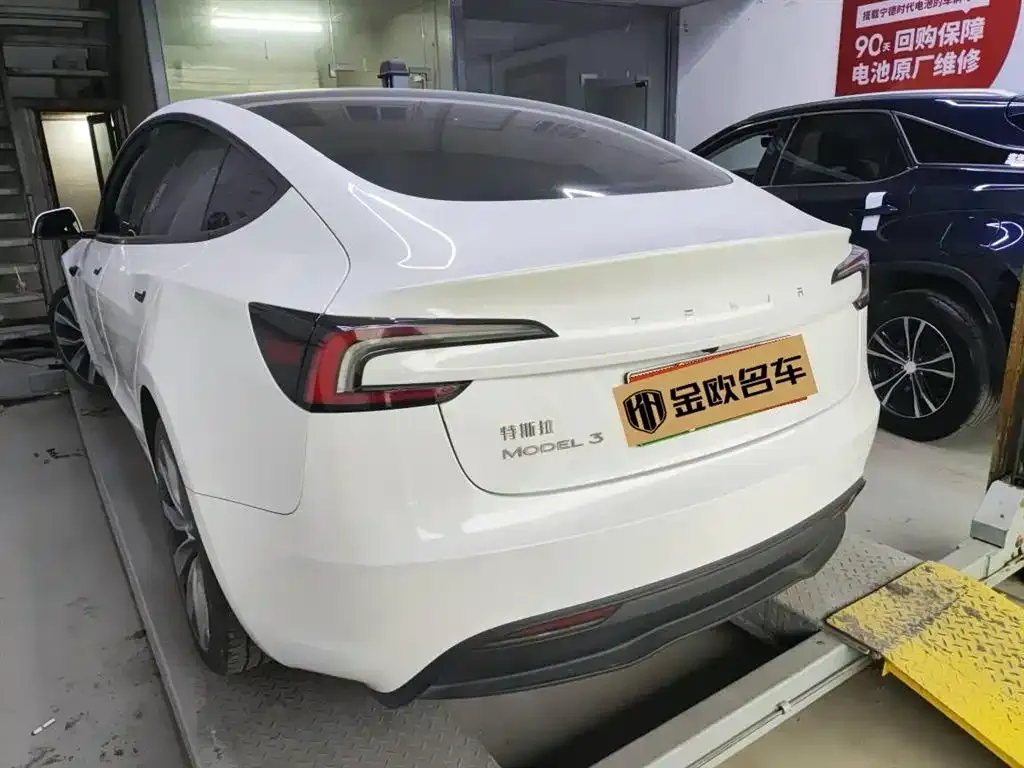Tesla Model 3 2024 из CN, фото 5