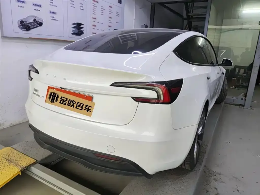 Tesla Model 3 2024 из CN, фото 8