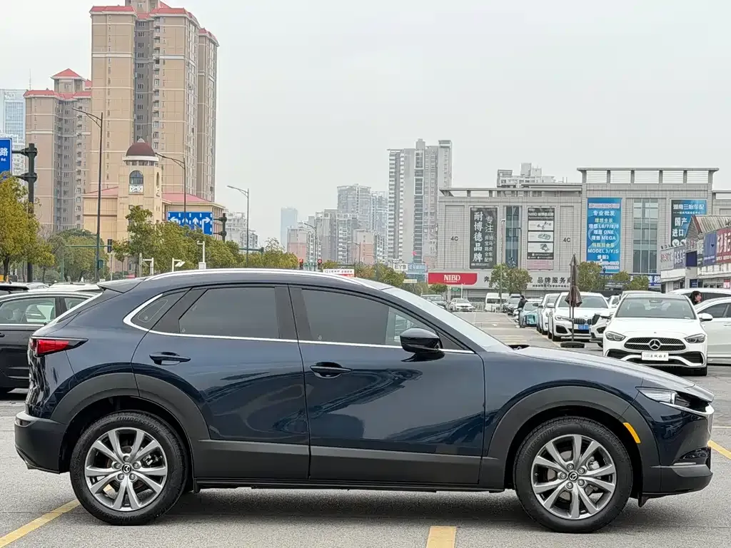 Mazda CX-30 2022 из CN, фото 10