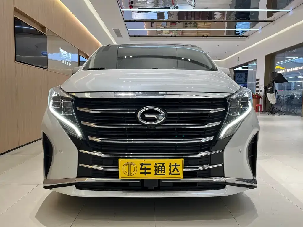 GAC Motor Trumpchi M8 — фото 1