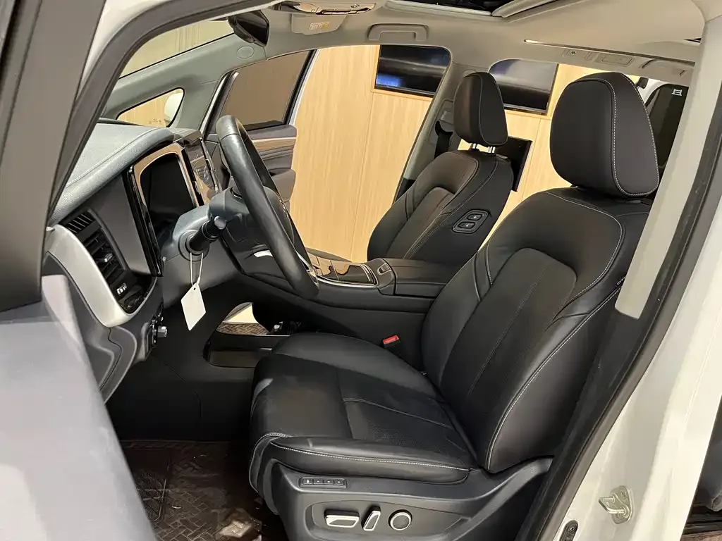 GAC Motor Trumpchi M8 — фото 10