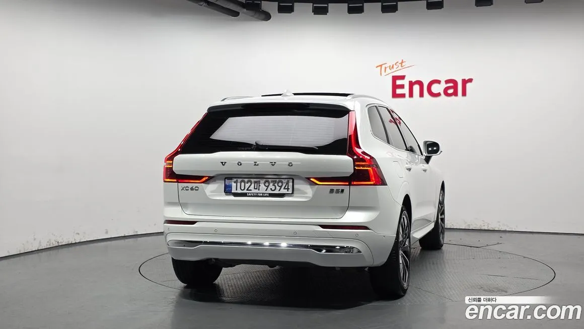Volvo XC60 2026 из KR, фото 2