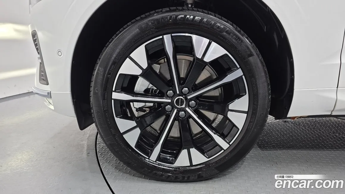 Volvo XC60 2026 из KR, фото 5
