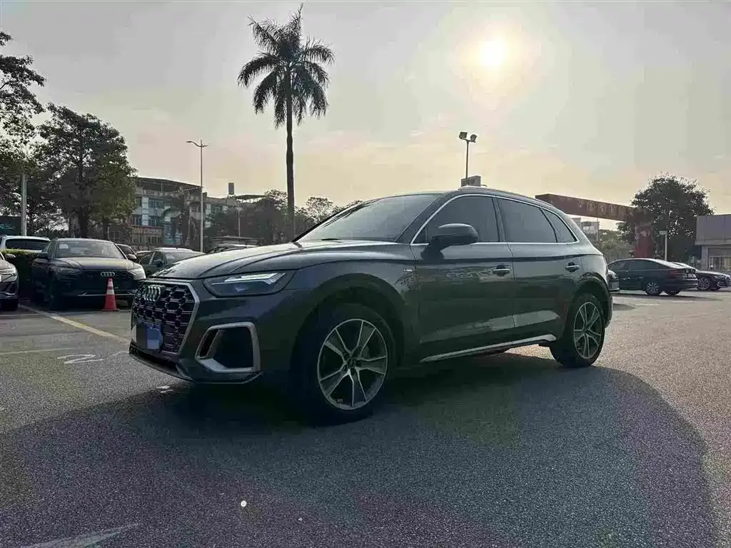 Audi Q5L 2022 из CN, фото 1