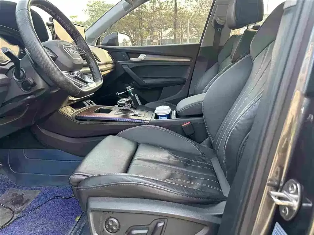 Audi Q5L 2022 из CN, фото 3