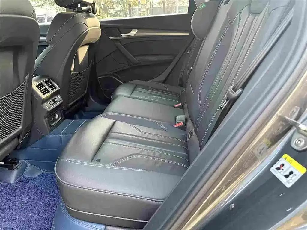 Audi Q5L 2022 из CN, фото 8