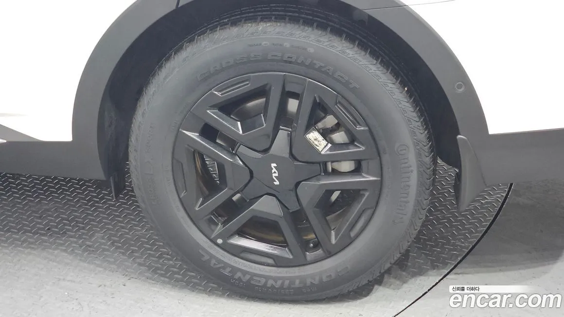 Kia Sorento — фото 8