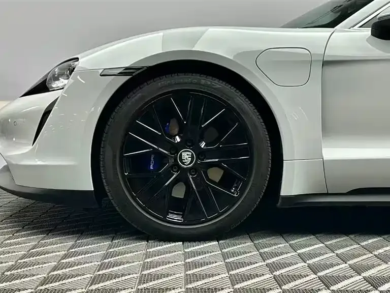 Porsche Taycan 2023 из CN, фото 9
