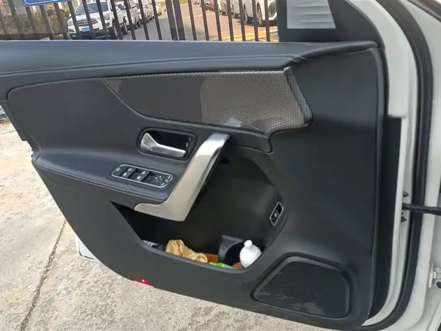 Mercedes-Benz A-Class 2021 из CN, фото 8
