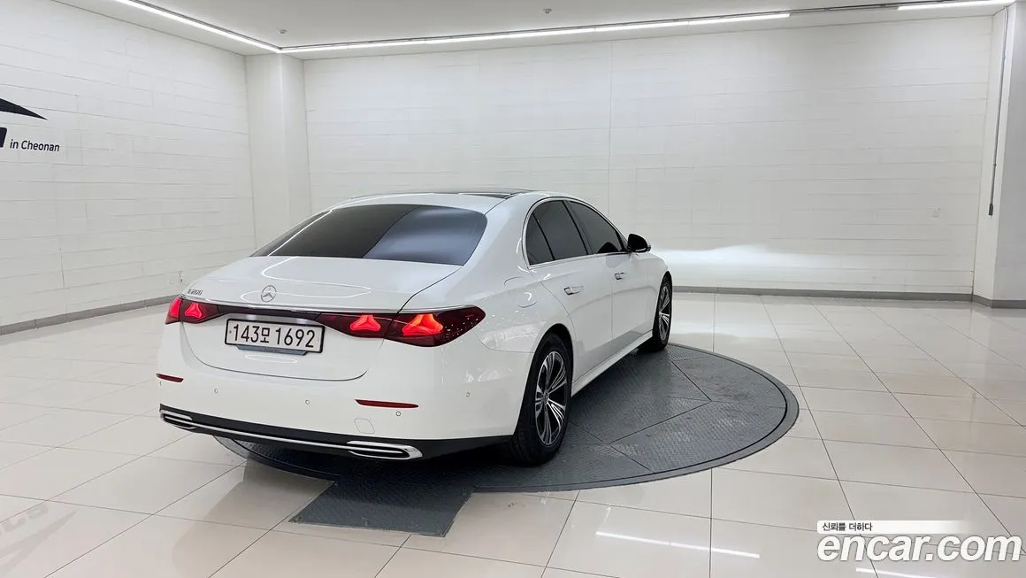 Mercedes-Benz E-Class 2024 из KR, фото 10