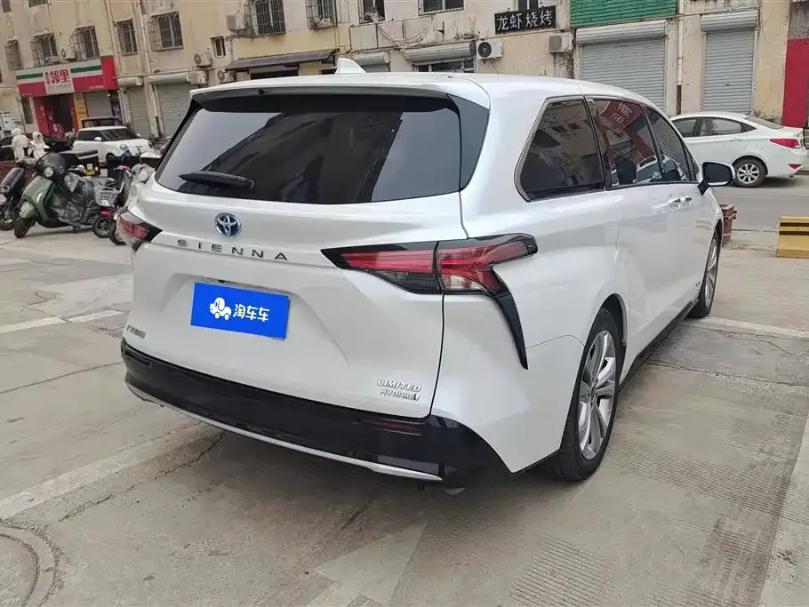 Toyota Sienna 2024 из CN, фото 10