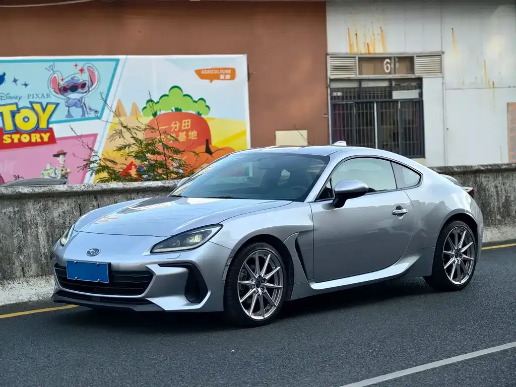 Subaru BRZ 2023 из CN, фото 1