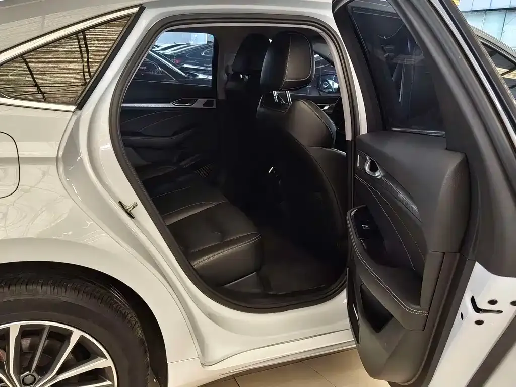 Geely Xingrui 2022 из CN, фото 2
