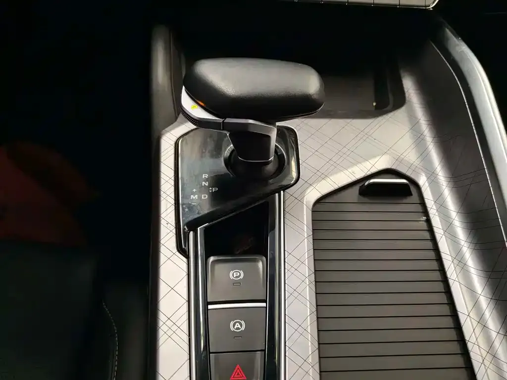 Geely Xingrui 2022 из CN, фото 10