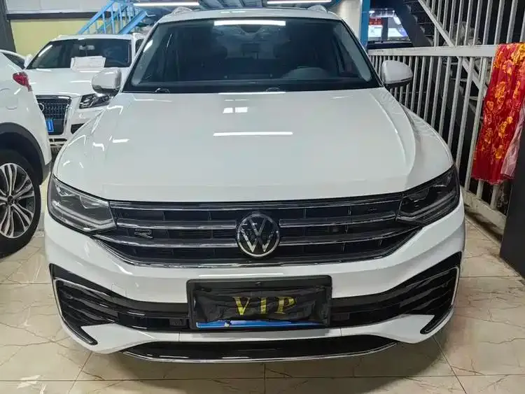 Volkswagen Tiguan L 2023 из CN, фото 9