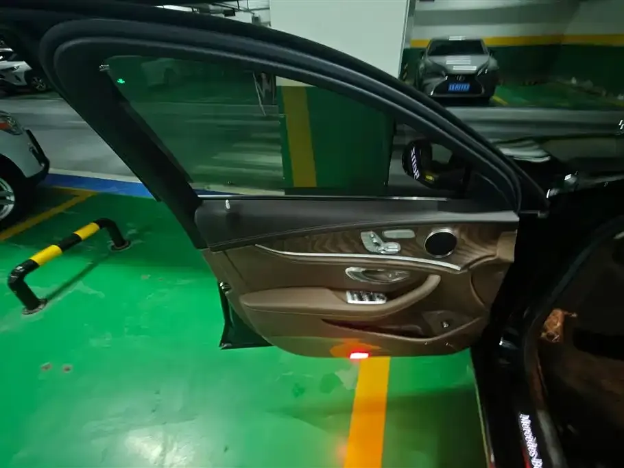 Mercedes-Benz E-Class 2022 из CN, фото 7