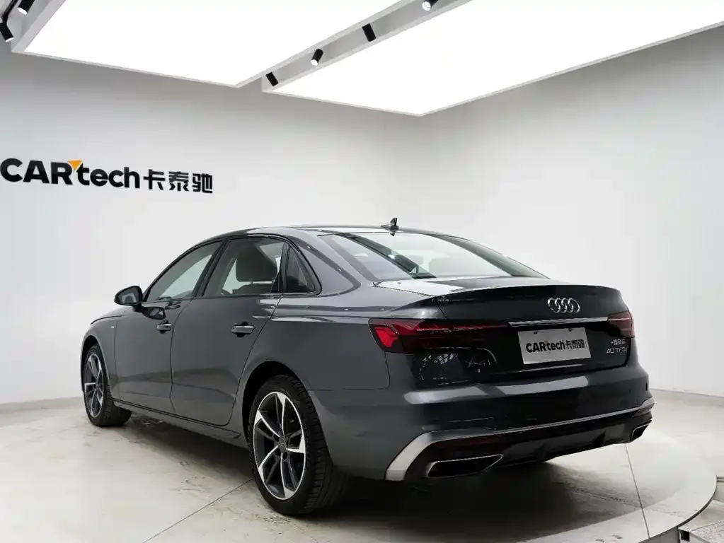 Audi A4L 2021 из CN, фото 5