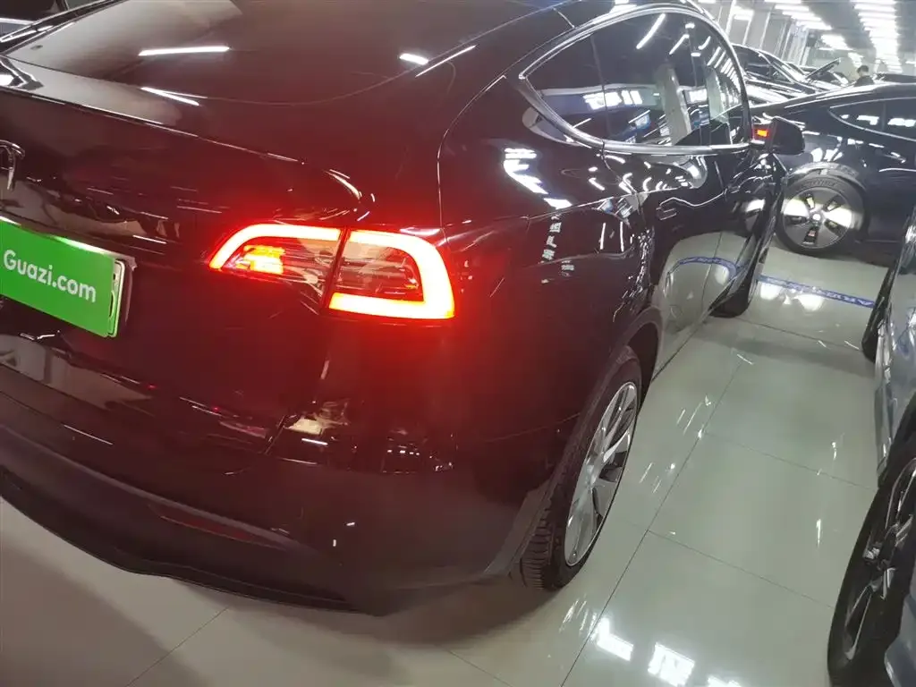 Tesla Model Y 2022 из CN, фото 10