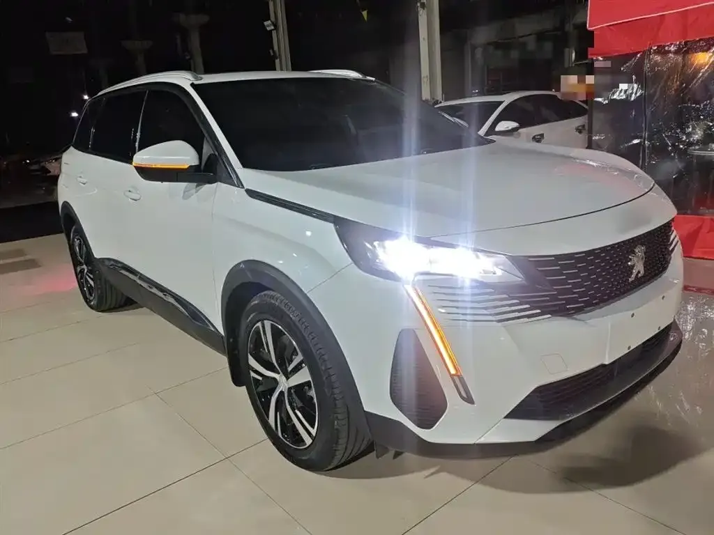 Peugeot 5008 2023 из CN, фото 4
