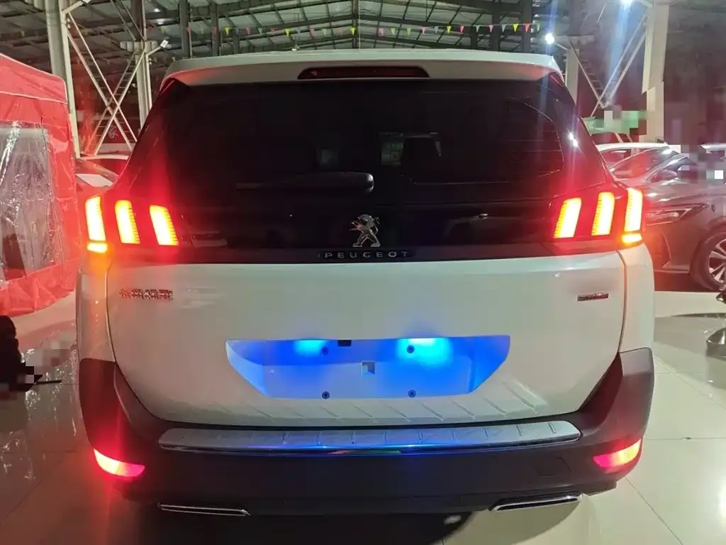 Peugeot 5008 2023 из CN, фото 5