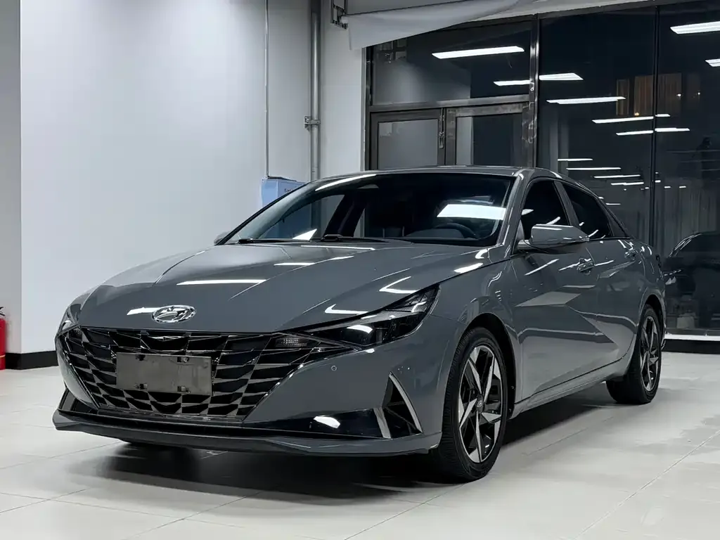 Hyundai Elantra 2022 из CN, фото 1