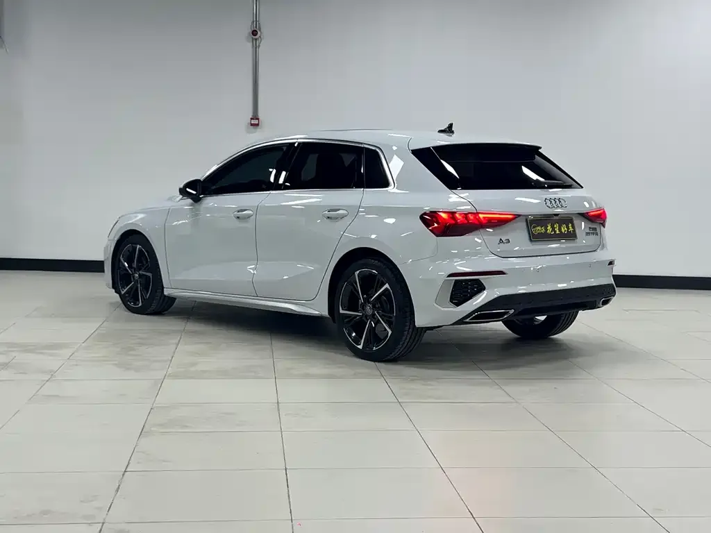 Audi A3 2022 из CN, фото 8