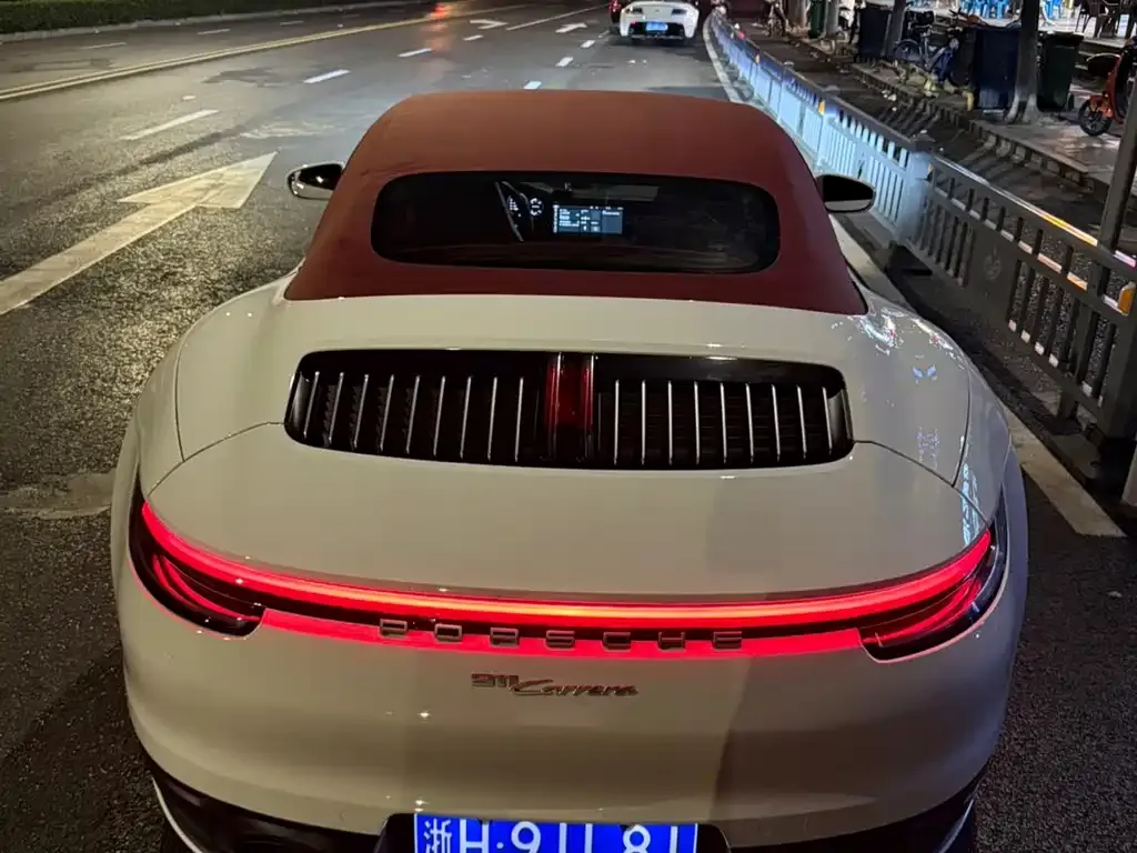 Porsche 911 2021 из CN, фото 8