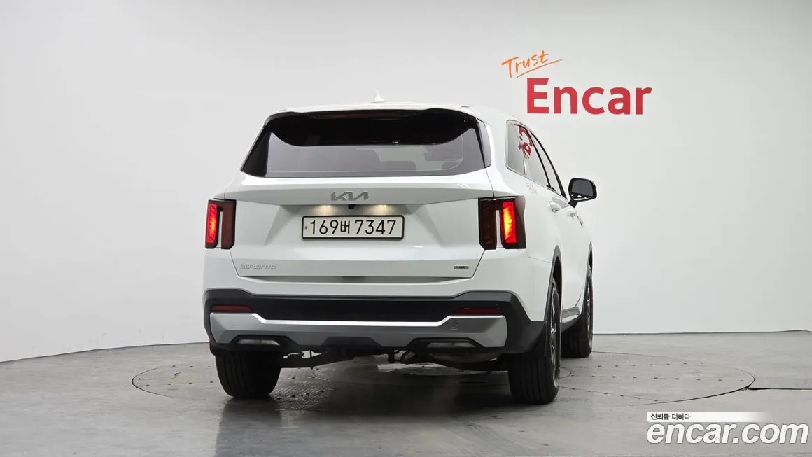 Kia Sorento — фото 4