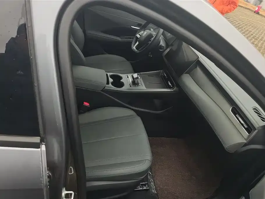 BYD Qin PLUS 2025 из CN, фото 6