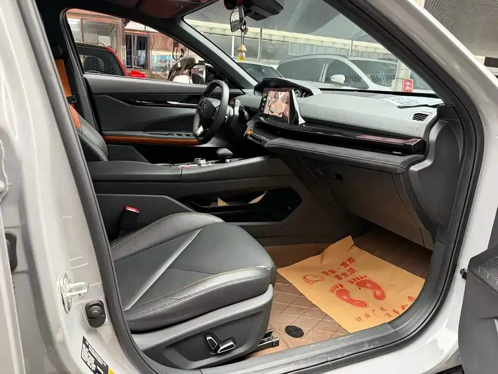 Changan UNI-V 2023 из CN, фото 9