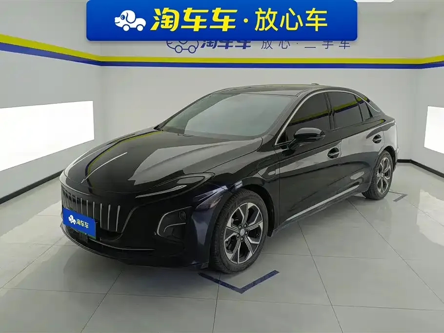 Hongqi E-QM5 — фото 1