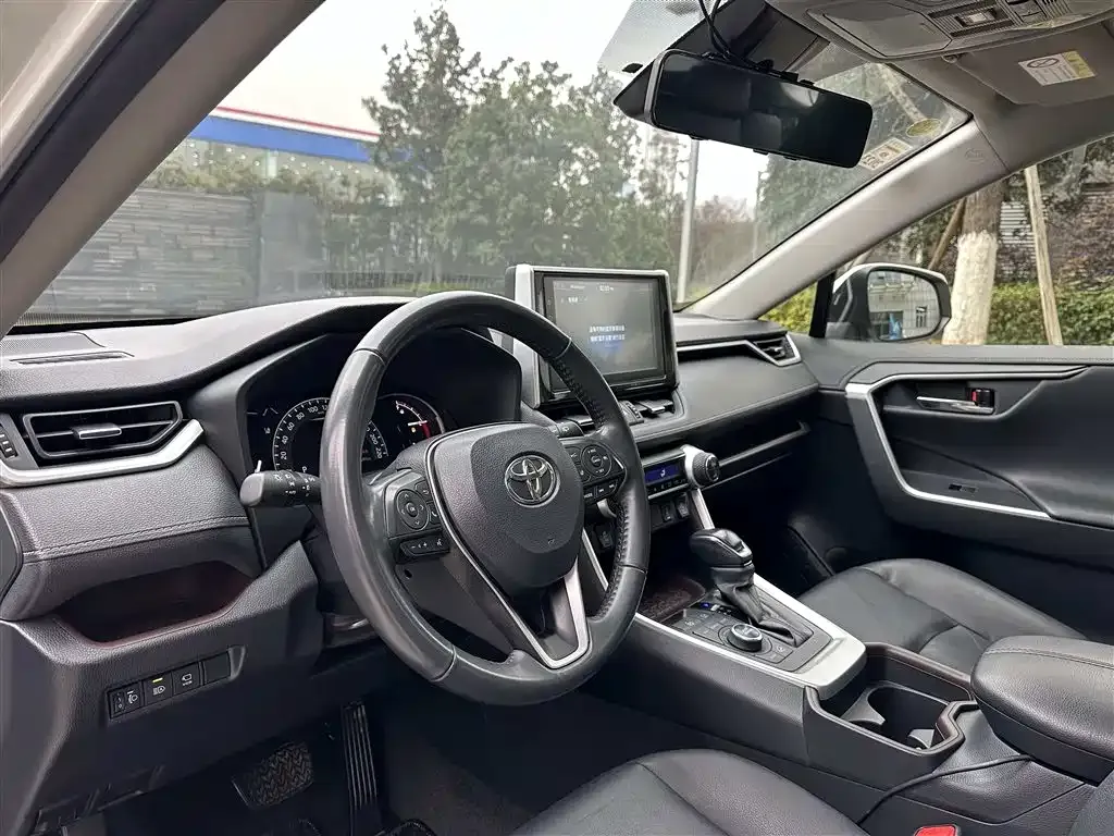 Toyota RAV4 2021 из CN, фото 4