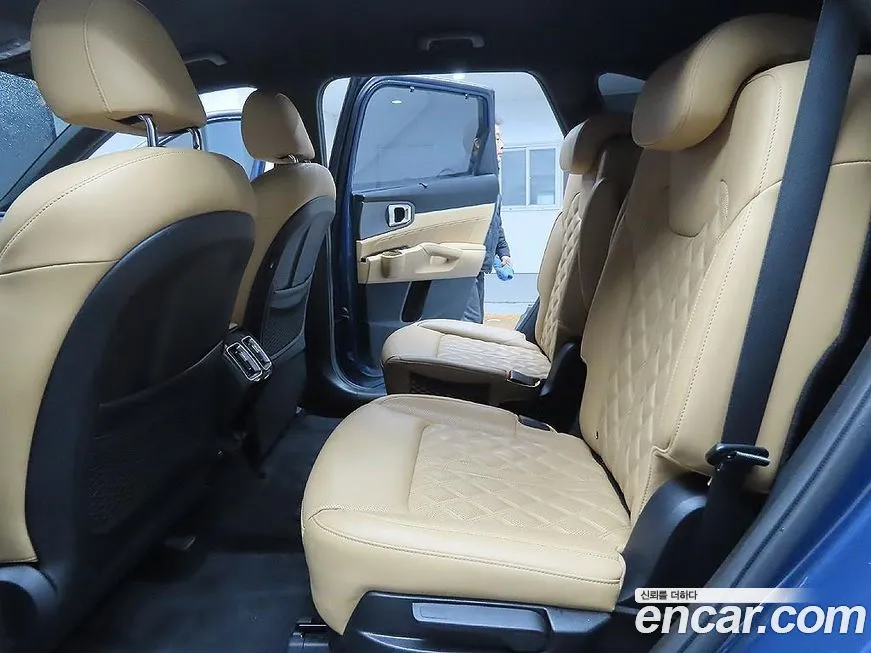 Kia Sorento — фото 6