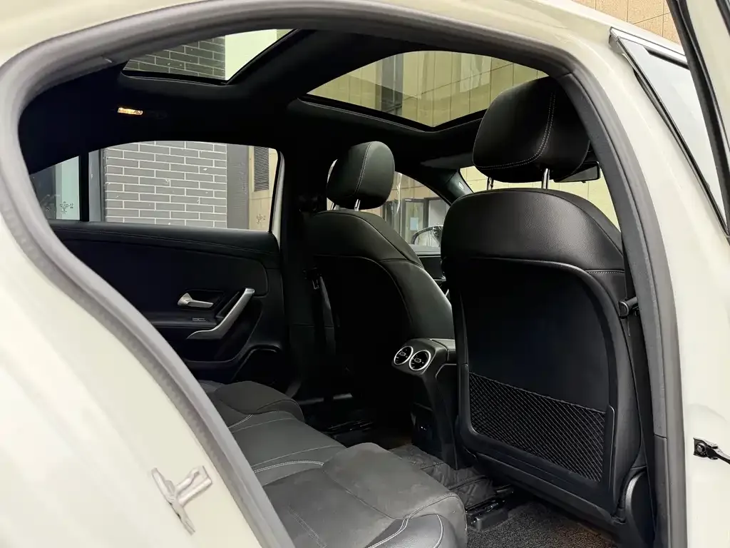 Mercedes-Benz A-Class 2021 из CN, фото 9
