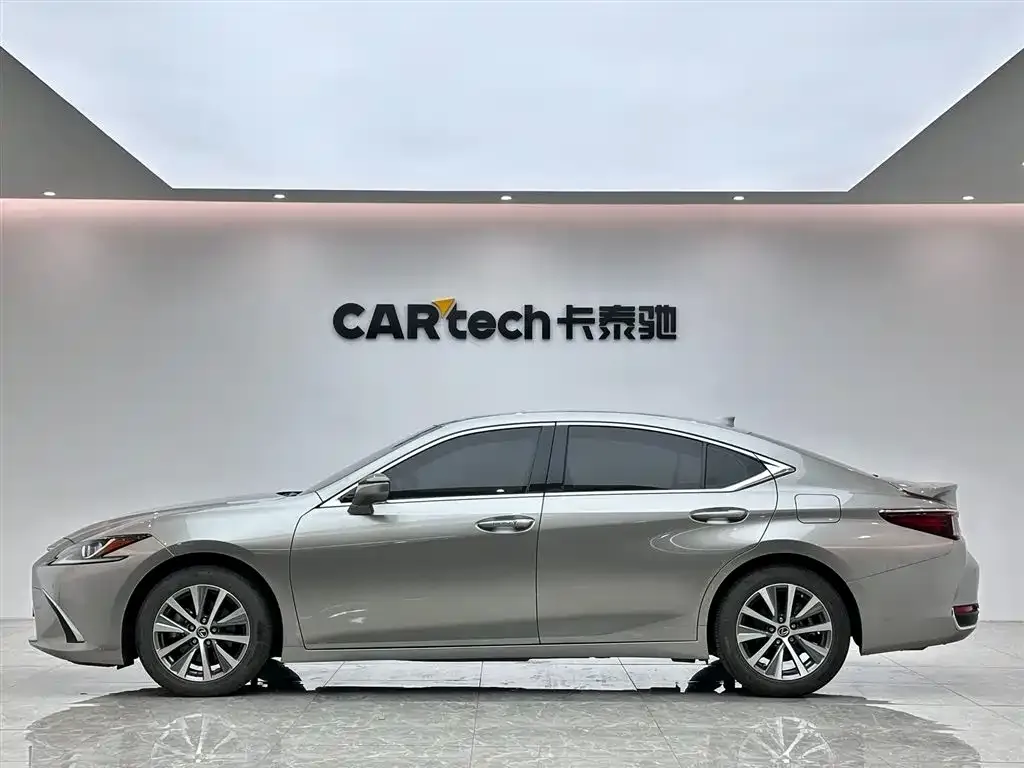 Lexus ES 2021 из CN, фото 4