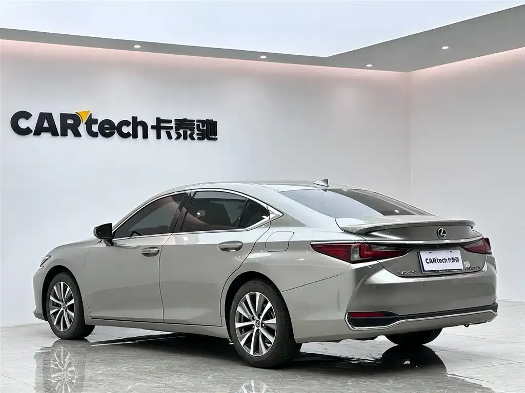 Lexus ES 2021 из CN, фото 5
