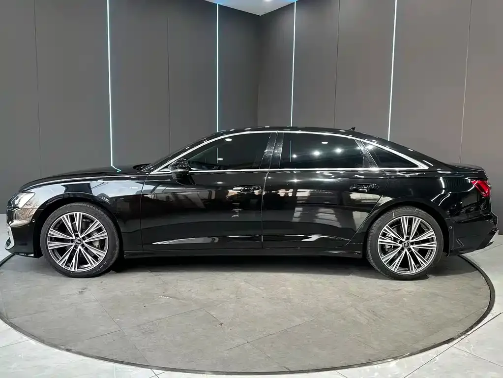 Audi A6L 2024 из CN, фото 10