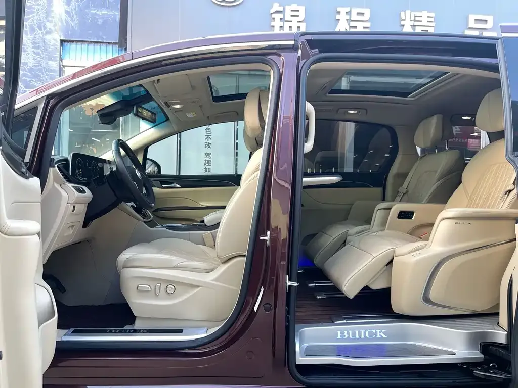 Buick GL8 2021 из CN, фото 5