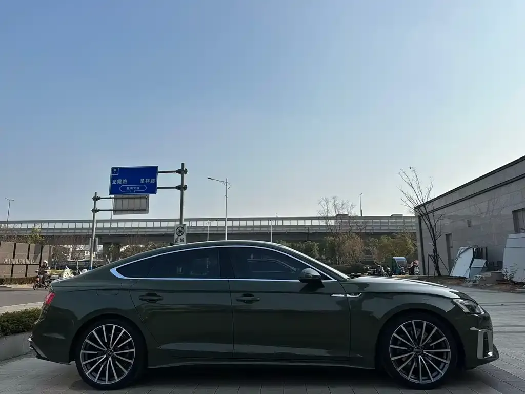 Audi A5 (Import) 2023 из CN, фото 2