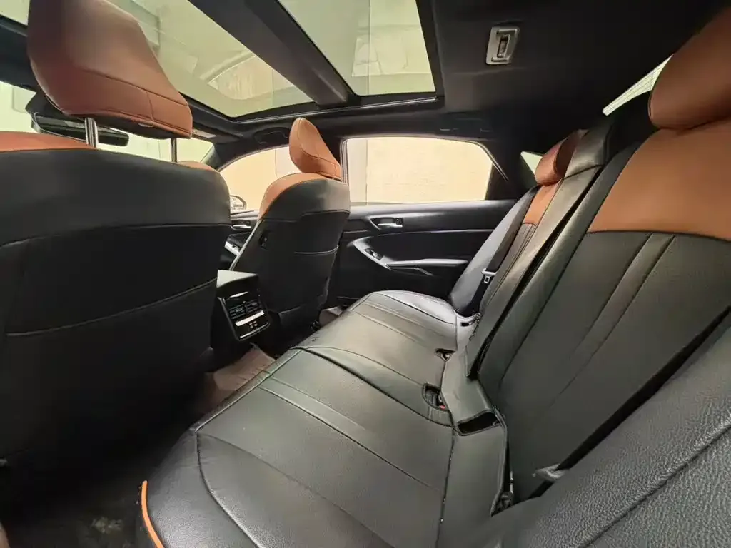 Toyota Avalon 2025 из CN, фото 2
