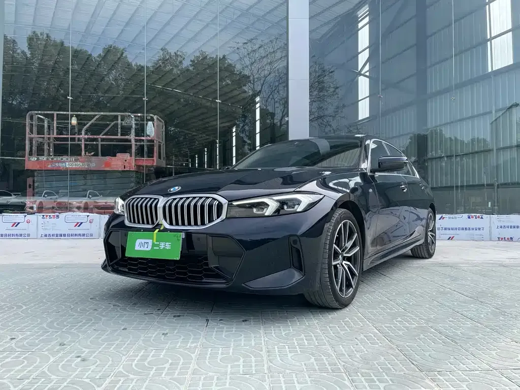 BMW 3 Series 2023 из CN, фото 1